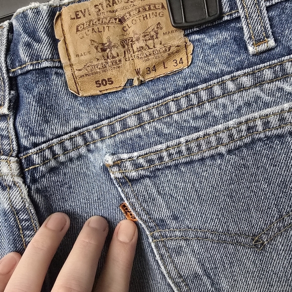 Levi's Distressed Blue Jeans - Picture 12 of 16